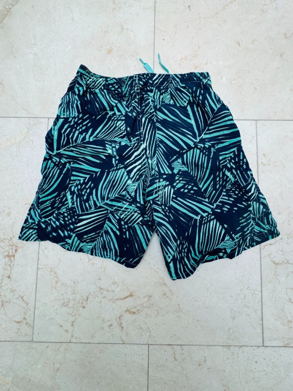 Boys Patagonia Baggies Swim Shorts Sz L (12)